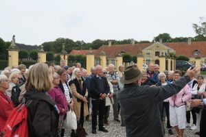 Røde Kors frivillige på skovtur